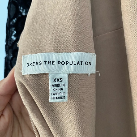 Dress the Population Emery Long Sleeve Black
Lace Cocktail Dress - Picture 4 of 8